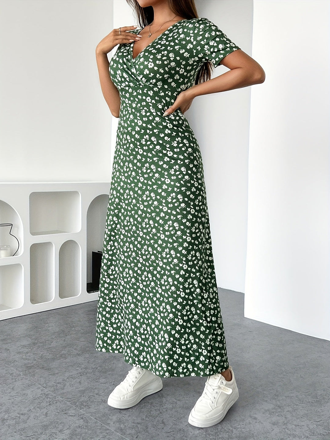 Emmara - Elegant Casual Dress