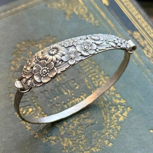 Delyth - Engraved Silver Bracelet