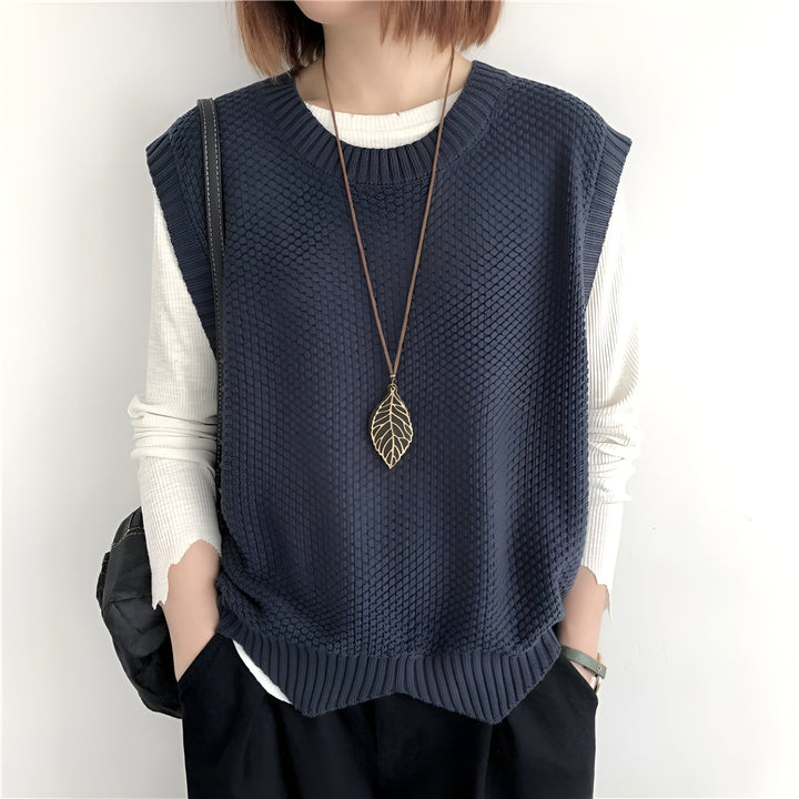 Myra - Elegant and Modern Vest