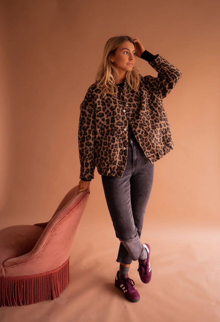 Leona – Leopard Print Bomber Jacket