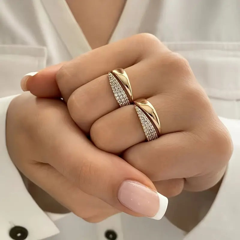 Annalise - Elegant Split Band Ring