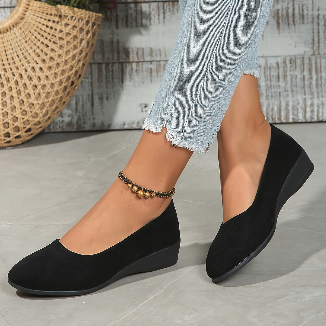 Abrynn - Stylish Casual Shoes