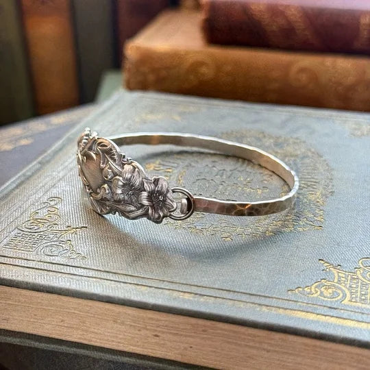 Delyth - Engraved Silver Bracelet
