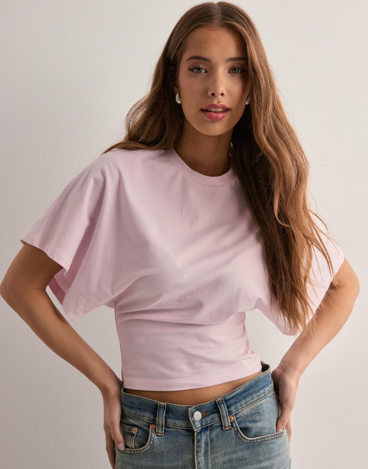 Zara – Wide-Sleeved T-Shirt